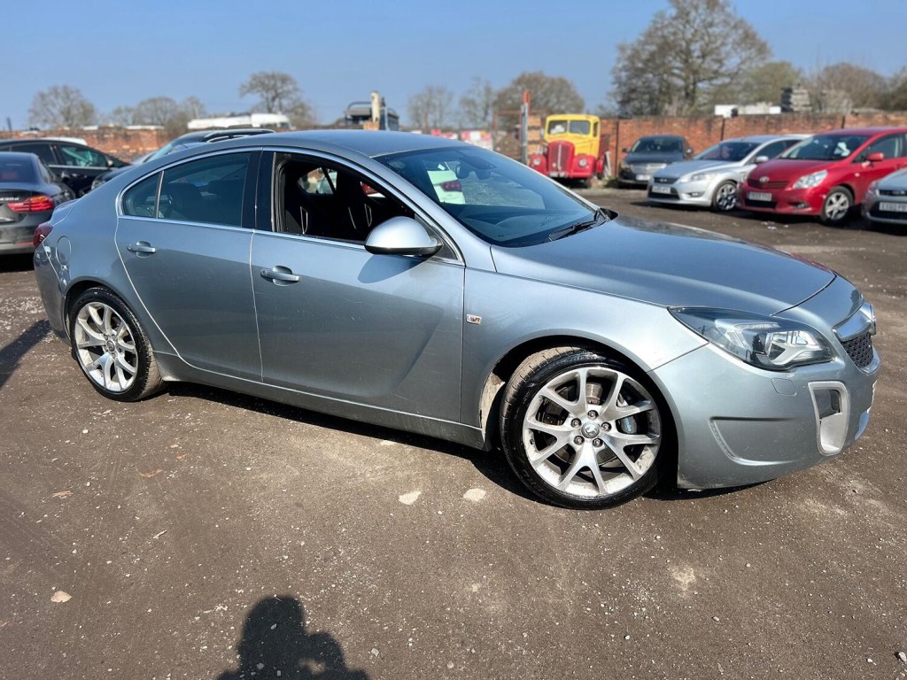 View VAUXHALL INSIGNIA 2.8 T V6 VXR SuperSport