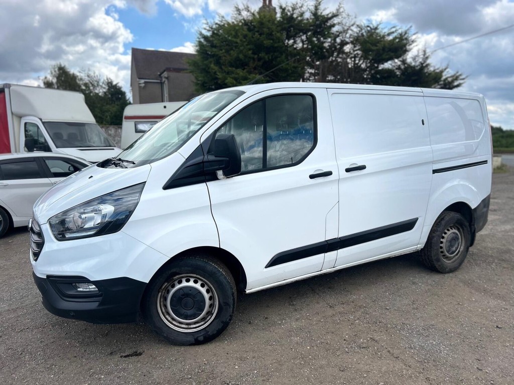 View FORD TRANSIT CUSTOM 2.0 340 EcoBlue Leader