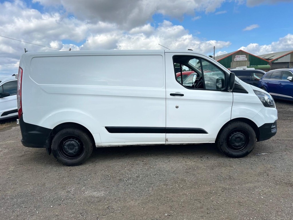 View FORD TRANSIT CUSTOM 2.0 340 EcoBlue Leader