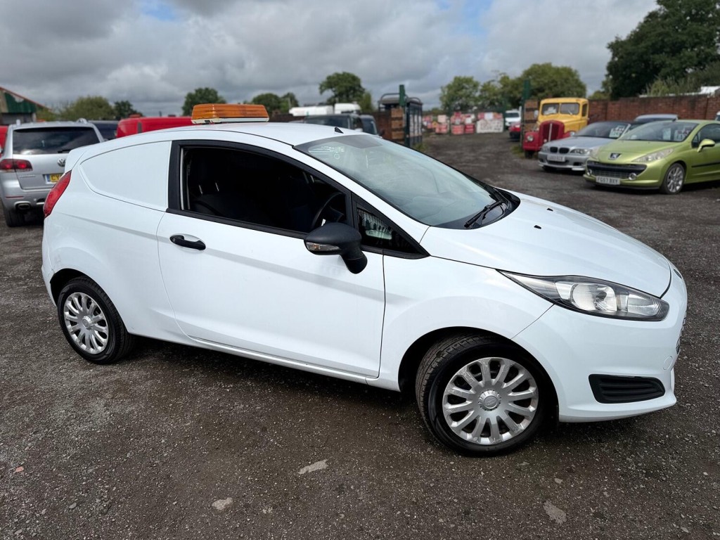 View FORD FIESTA VAN 1.5 TDCi