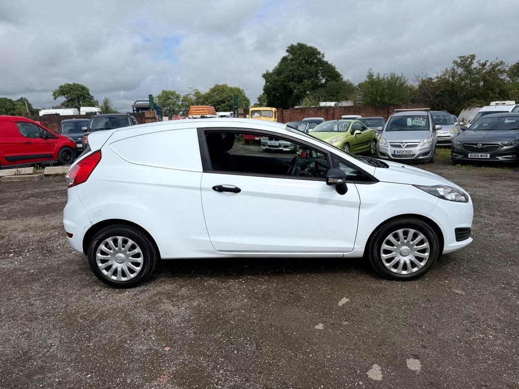 View FORD FIESTA VAN 1.5 TDCi