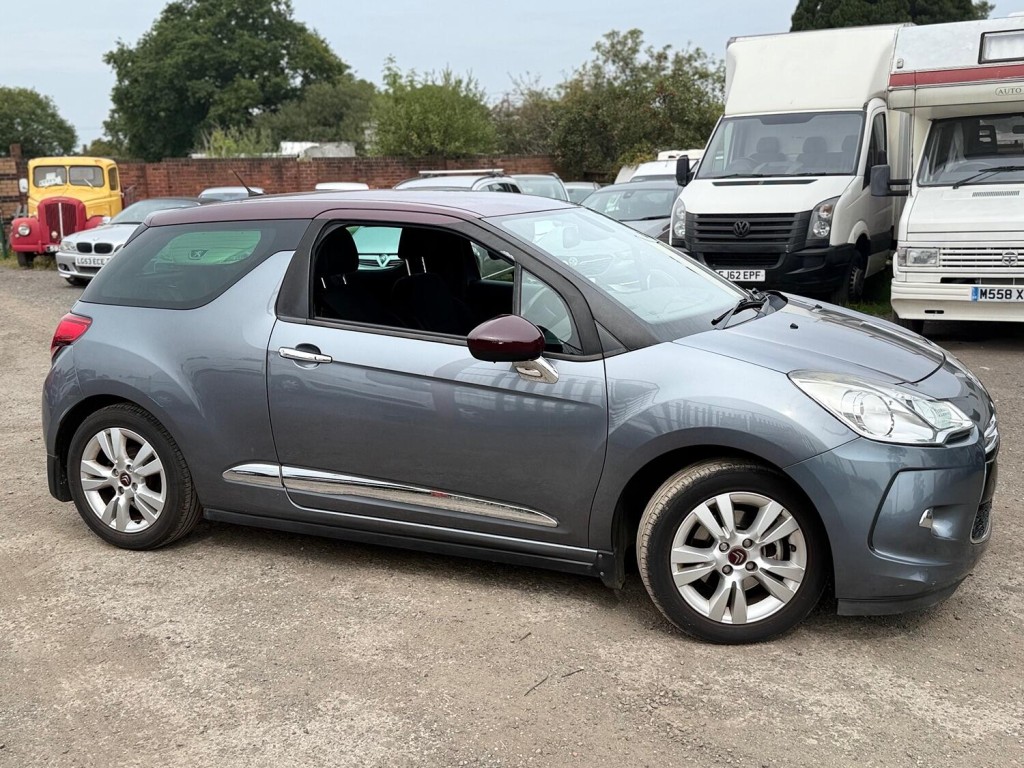View CITROEN DS3 1.6 VTi DStyle