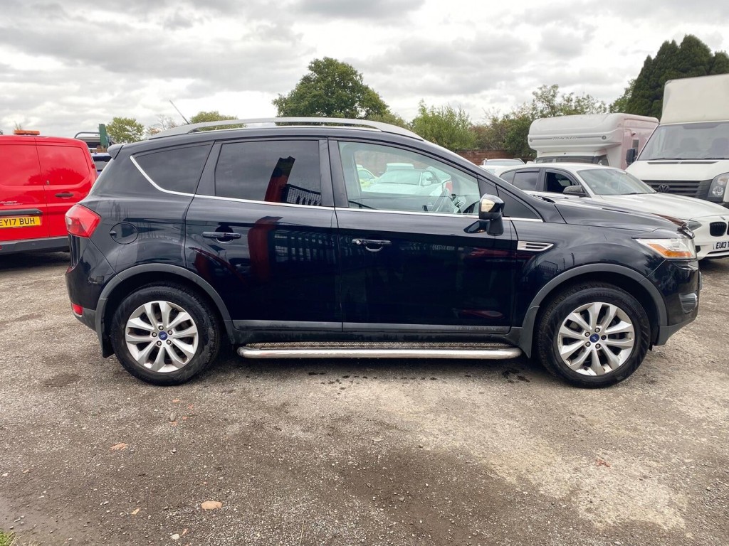 View FORD KUGA 2.0 TDCi Titanium