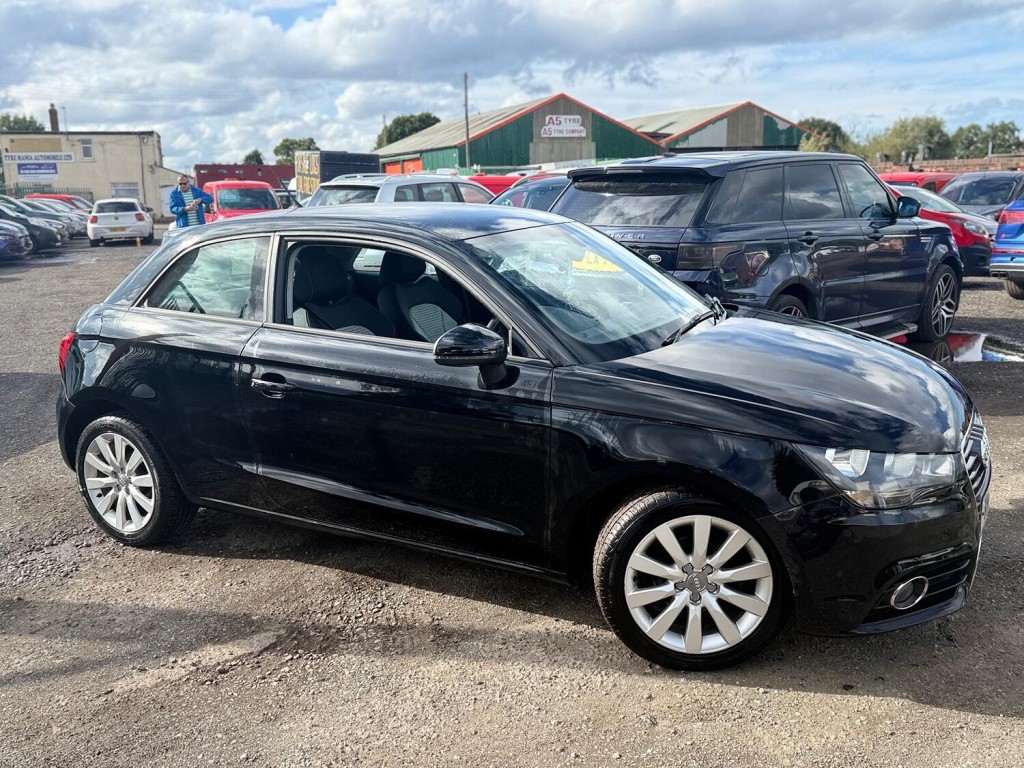 View AUDI A1 1.2 TFSI Sport