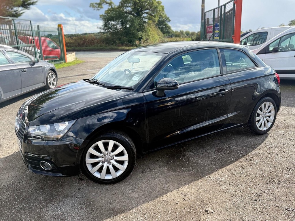 View AUDI A1 1.2 TFSI Sport