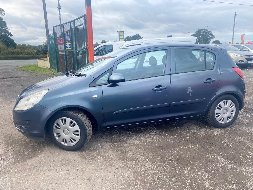 View VAUXHALL CORSA 1.4 i 16v Club