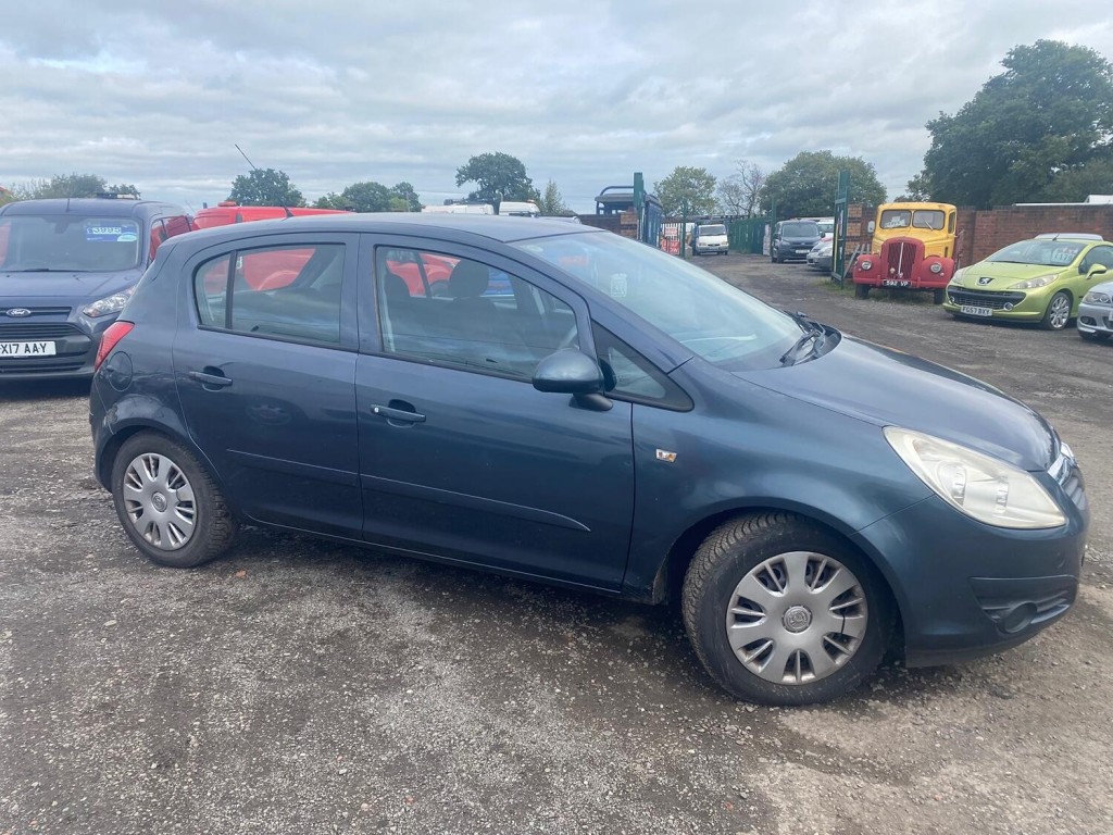 View VAUXHALL CORSA 1.4 i 16v Club