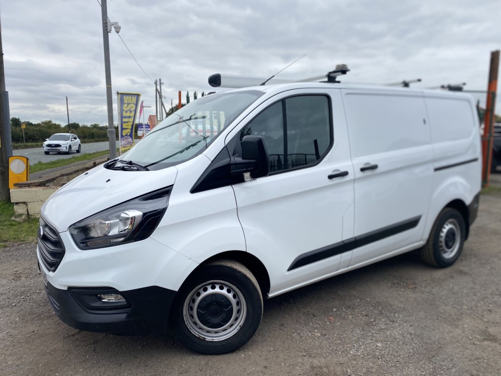View FORD TRANSIT CUSTOM 2.0 340 EcoBlue Leader