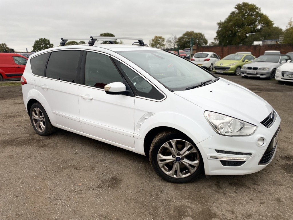 View FORD S-MAX 2.0 TDCi Titanium