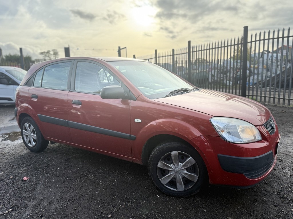 View KIA RIO 1.4 GS