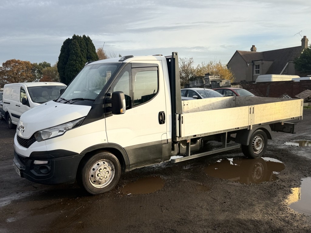 View IVECO DAILY 2.3 TD 11V 35S 3750