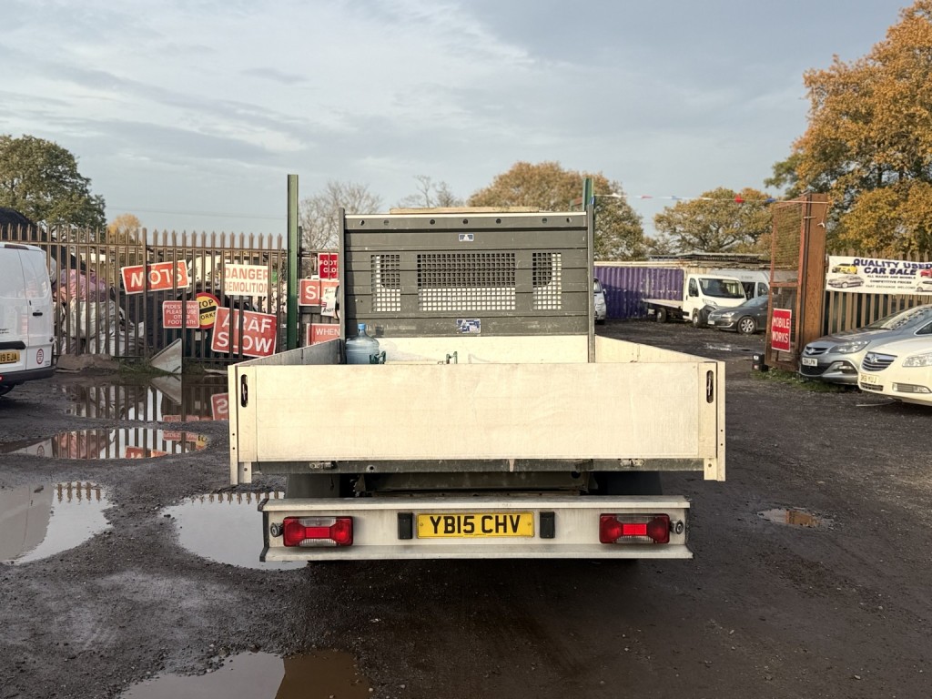 View IVECO DAILY 2.3 TD 11V 35S 3750