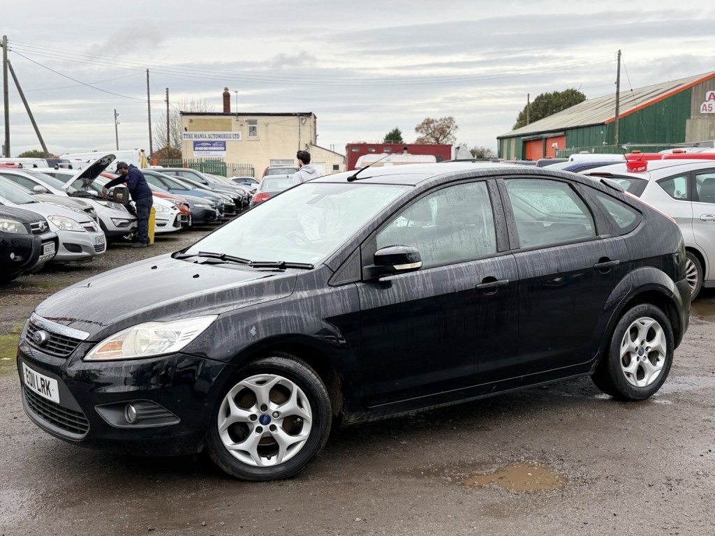 View FORD FOCUS 1.6 TDCi DPF Sport