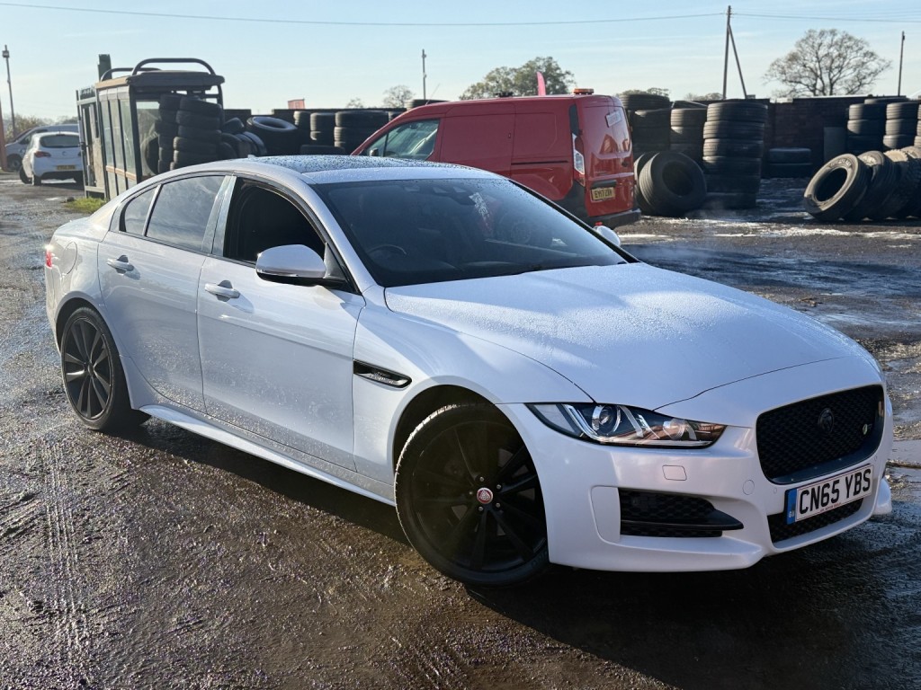 View JAGUAR XE 2.0 d R-Sport