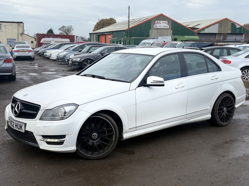View MERCEDES-BENZ C CLASS 2.1 C220 CDI BlueEfficiency AMG Sport Plus