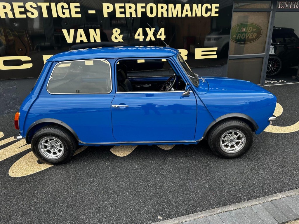 LEYLAND MINI