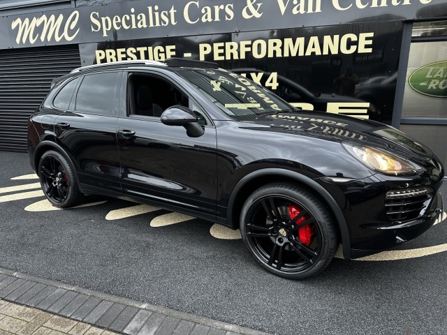 PORSCHE CAYENNE