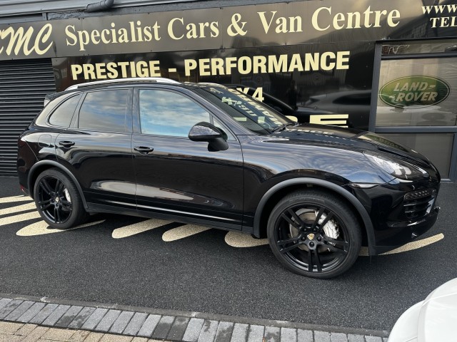 PORSCHE CAYENNE