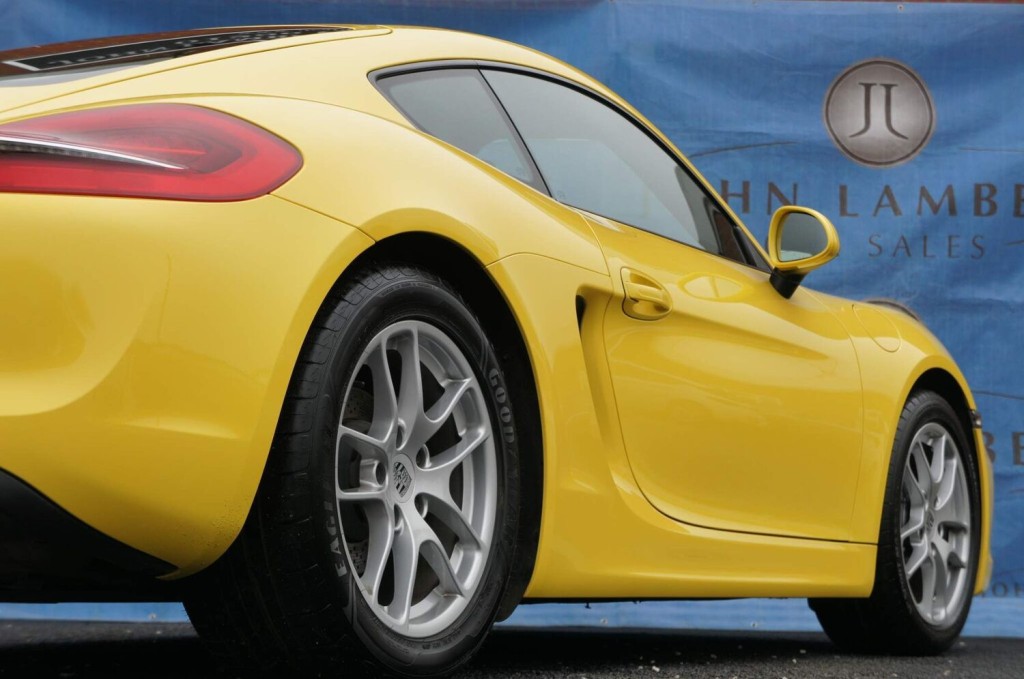 PORSCHE CAYMAN