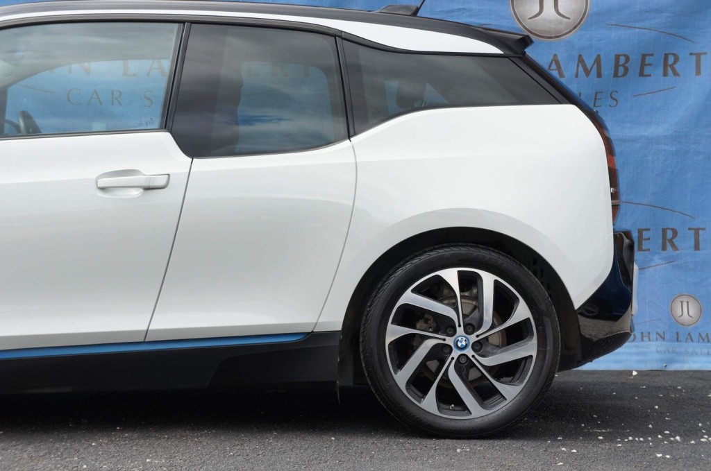 BMW I3