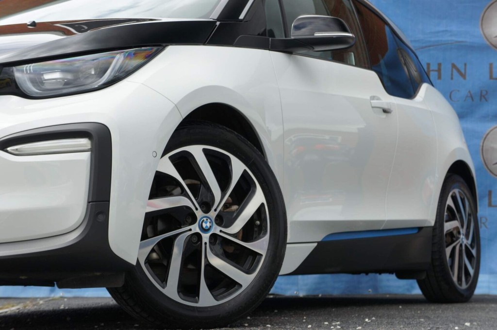 BMW I3