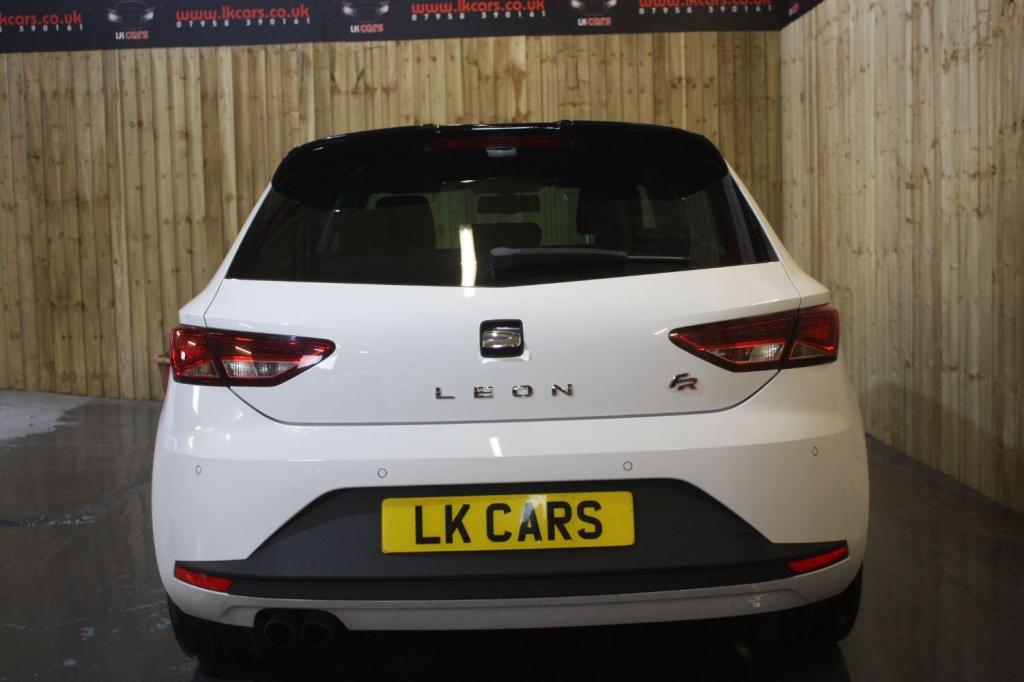 SEAT LEON