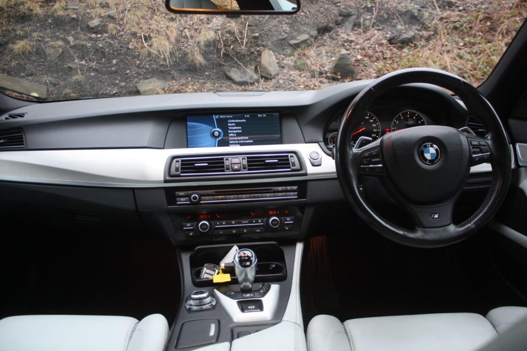 View BMW M5 4.4 M5 Saloon