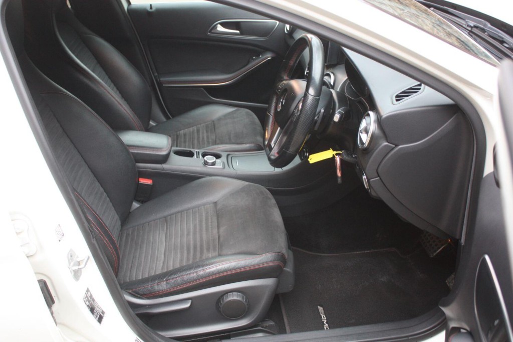 MERCEDES-BENZ GLA CLASS