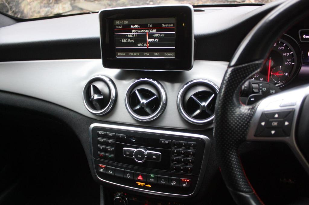 MERCEDES-BENZ GLA CLASS