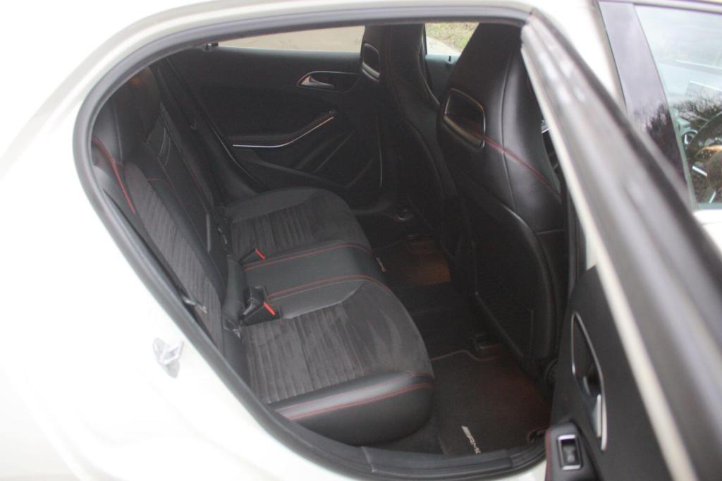 MERCEDES-BENZ GLA CLASS