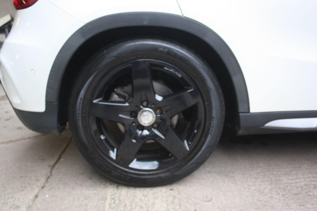 MERCEDES-BENZ GLA CLASS