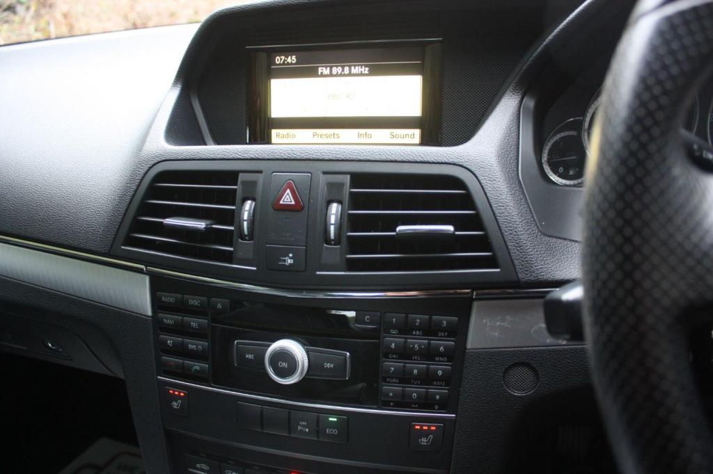 MERCEDES-BENZ E CLASS