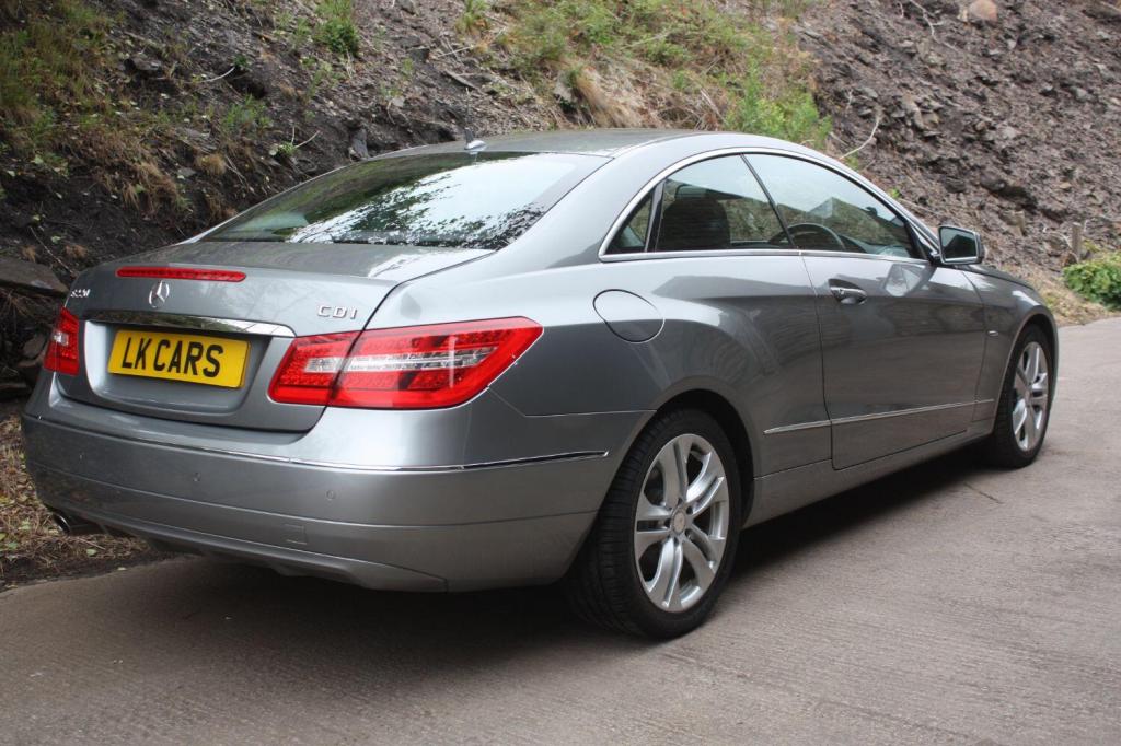 MERCEDES-BENZ E CLASS