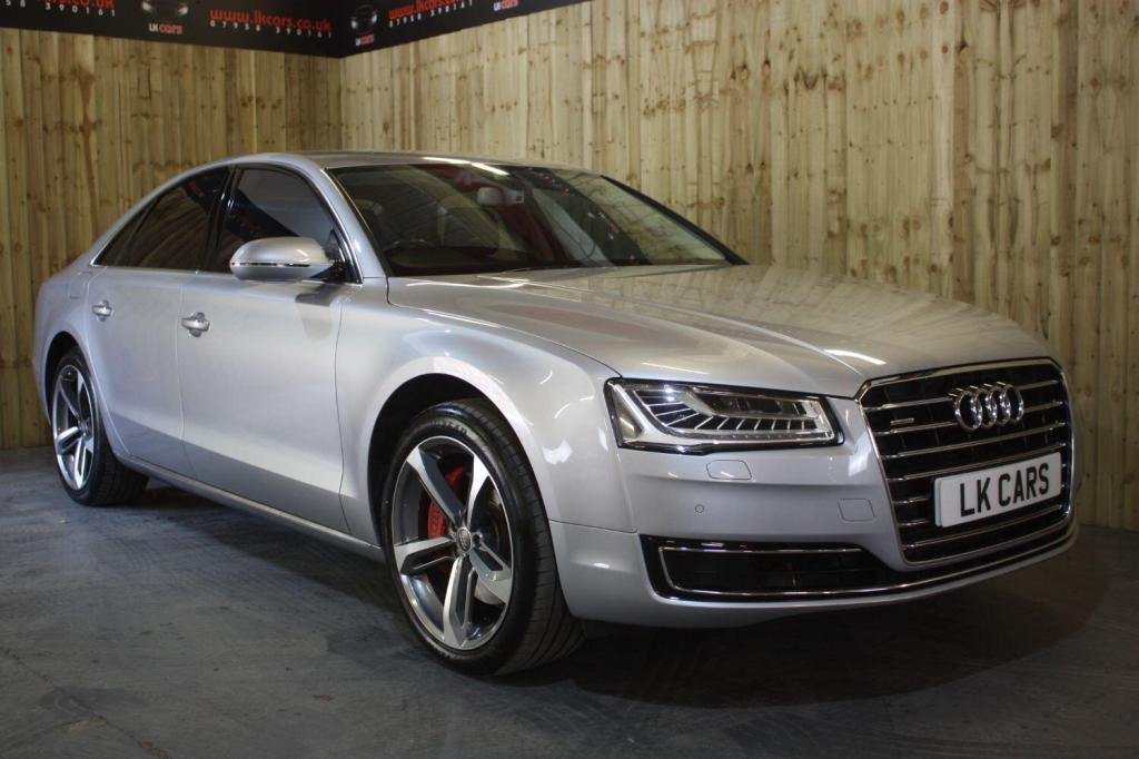 AUDI A8