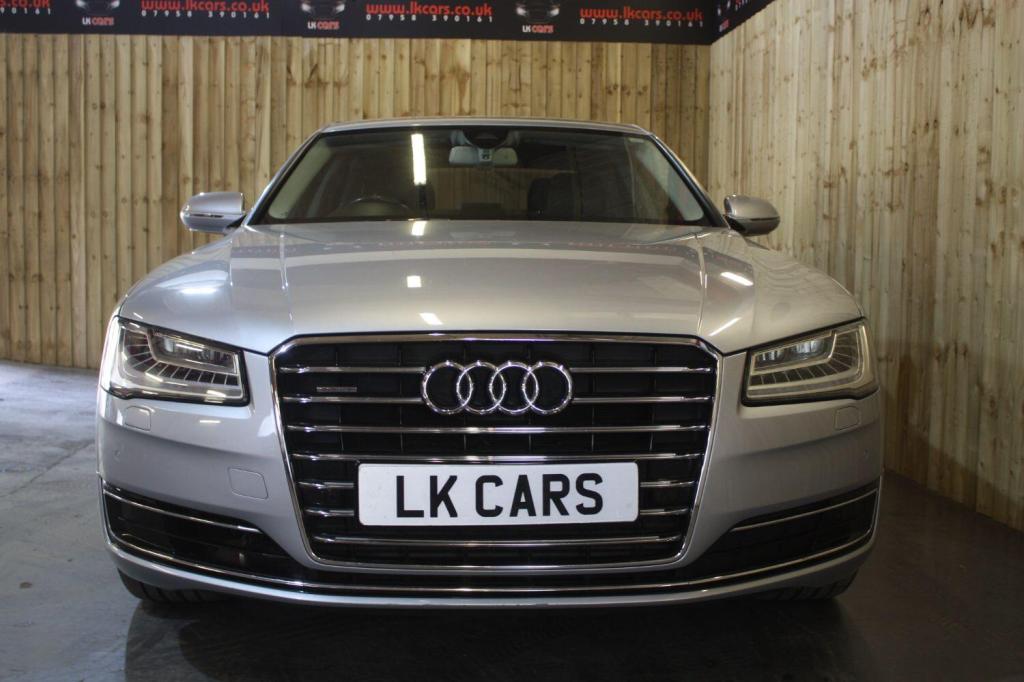 AUDI A8
