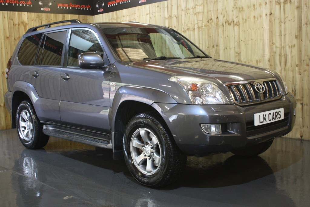 View TOYOTA LAND CRUISER 3.0 D-4D Invincible