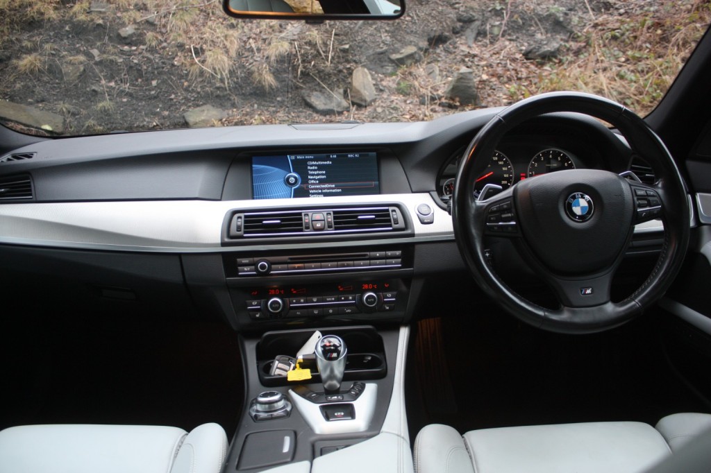 View BMW M5 4.4 M5 Saloon