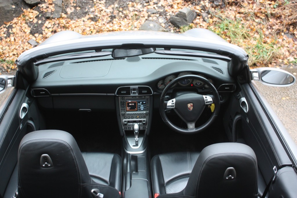 View PORSCHE 911 3.8 997 Carrera S