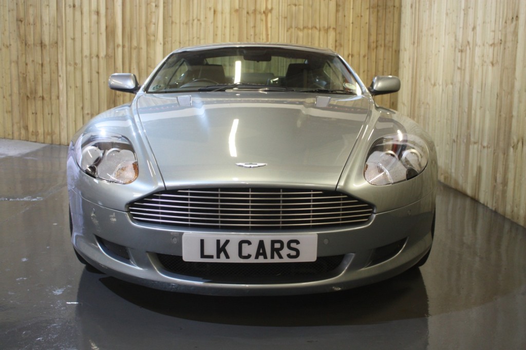 View ASTON MARTIN DB9 5.9