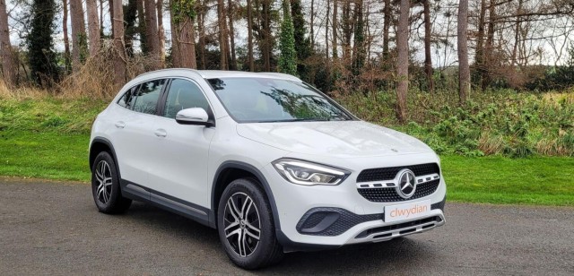 MERCEDES-BENZ GLA CLASS