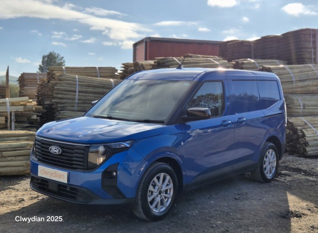 FORD TRANSIT COURIER