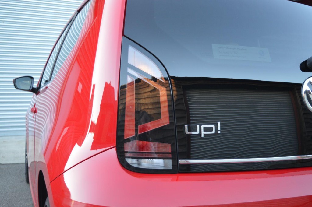 VOLKSWAGEN UP