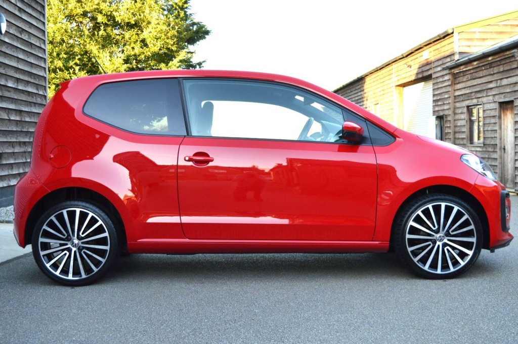 View VOLKSWAGEN UP  1.0 TSI HIGH UP 3 DOOR