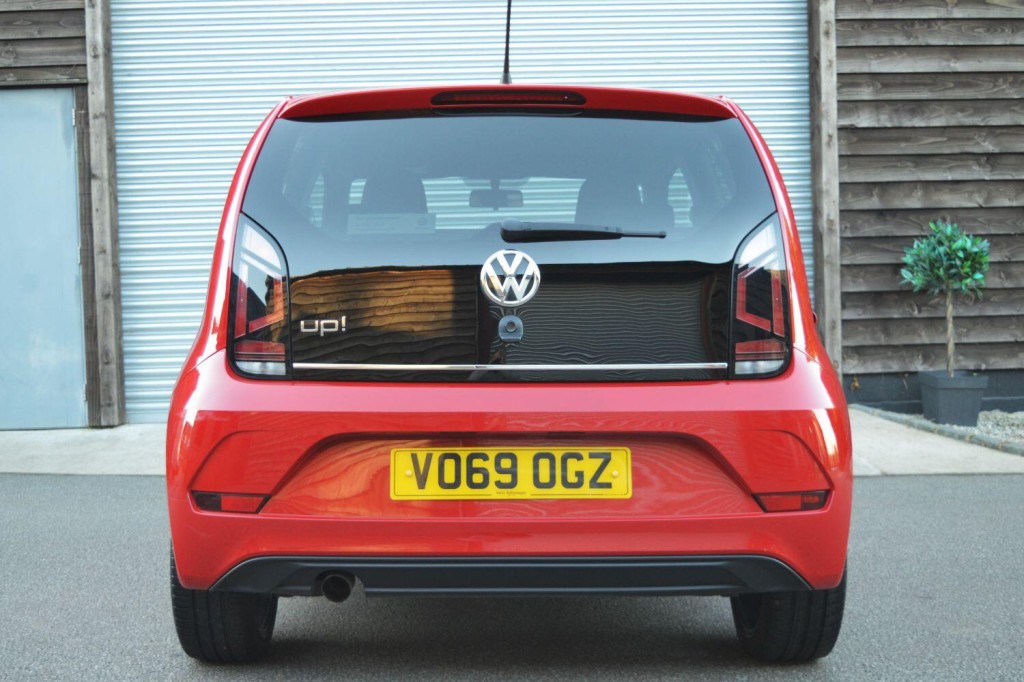 VOLKSWAGEN UP