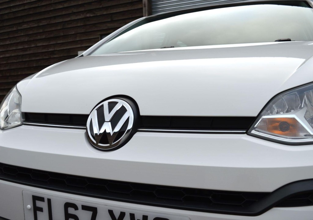 VOLKSWAGEN UP