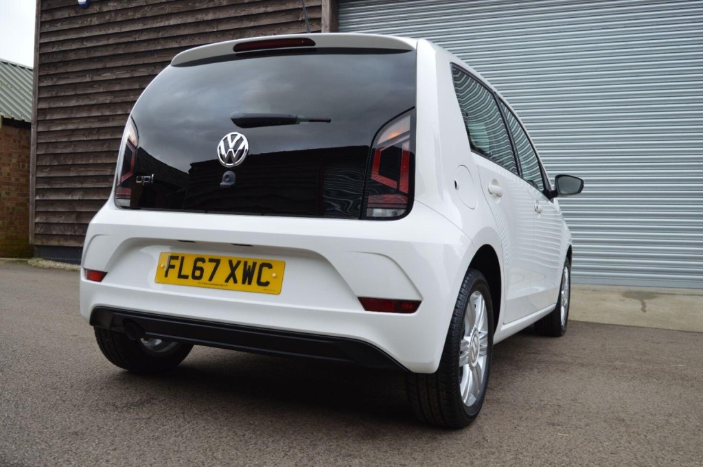 VOLKSWAGEN UP