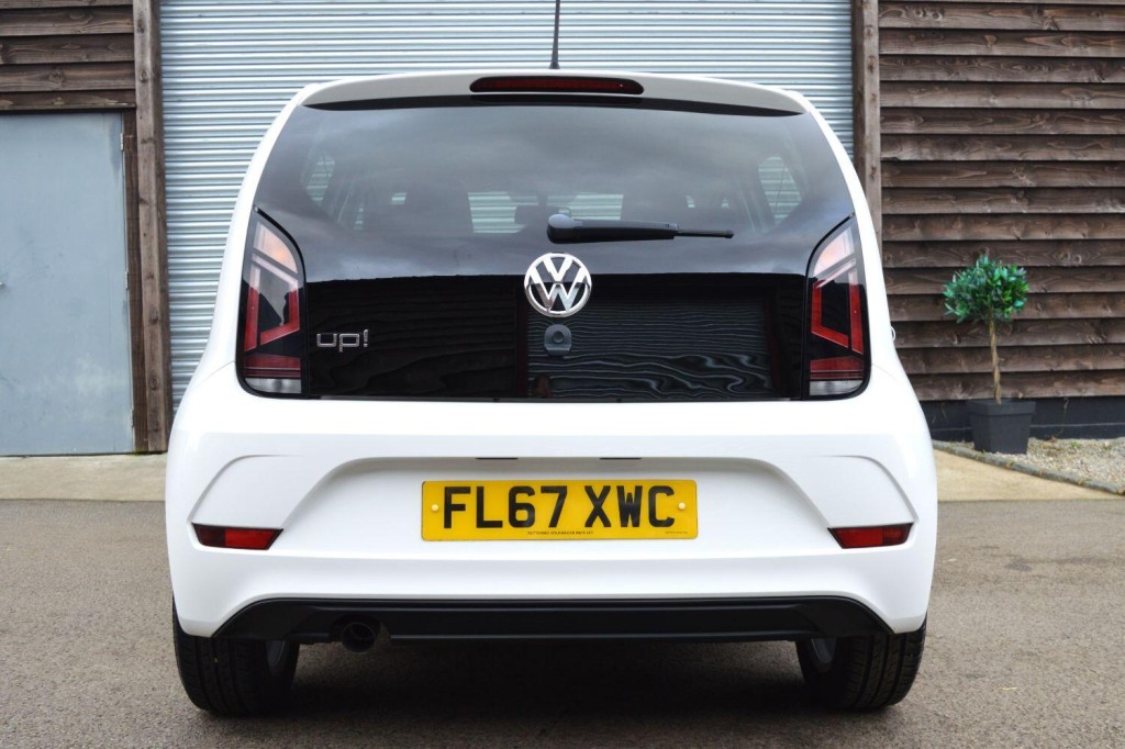 VOLKSWAGEN UP