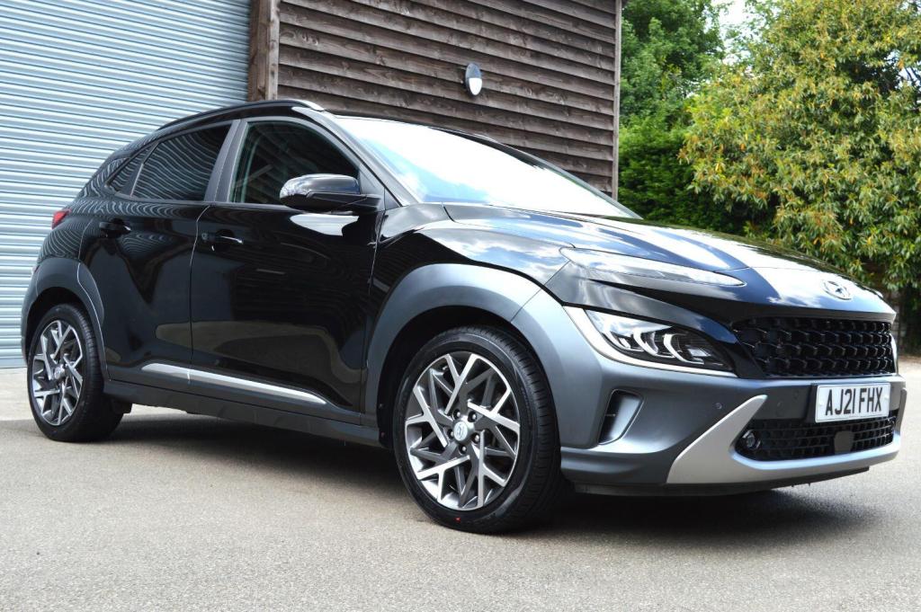 View HYUNDAI KONA 1.6 h-GDi Ultimate 5 door