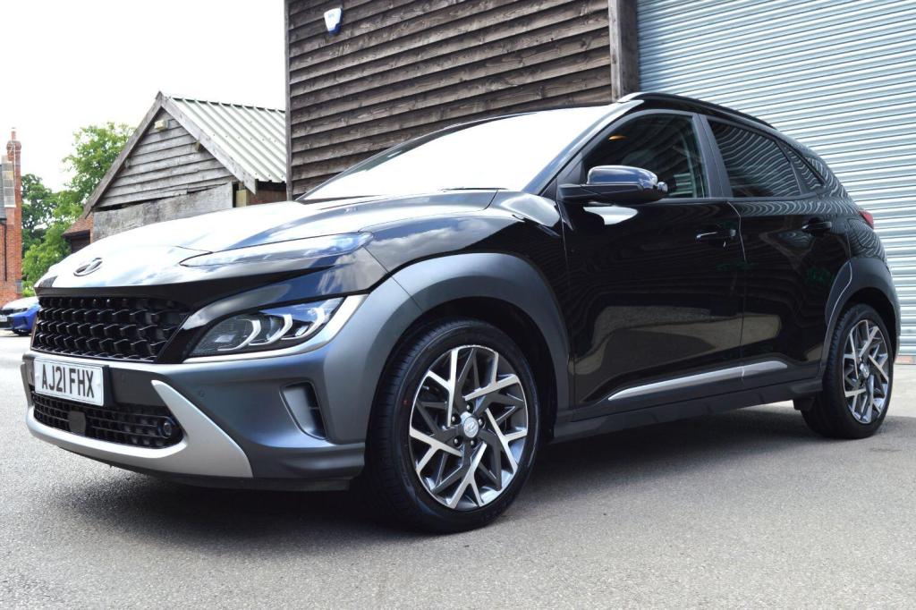 View HYUNDAI KONA 1.6 h-GDi Ultimate 5 door