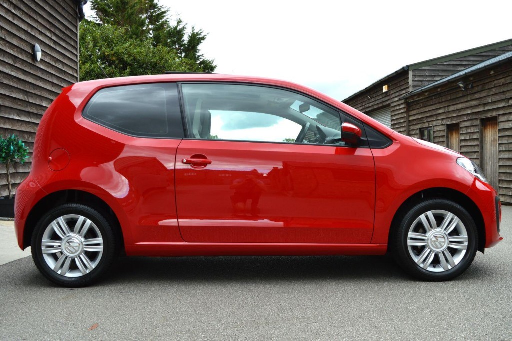 View VOLKSWAGEN UP 1.0 MPI 75 ASG HIGH UP 3 DOOR